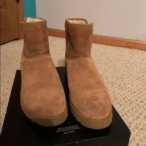 Size 8 Ugg Boots